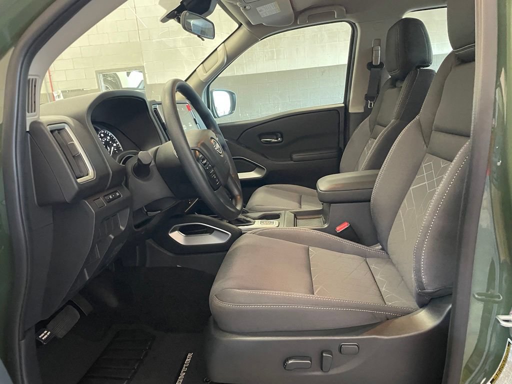 Certified 2026 Nissan Frontier SV w/ Tow Package AWD/4WD image 10