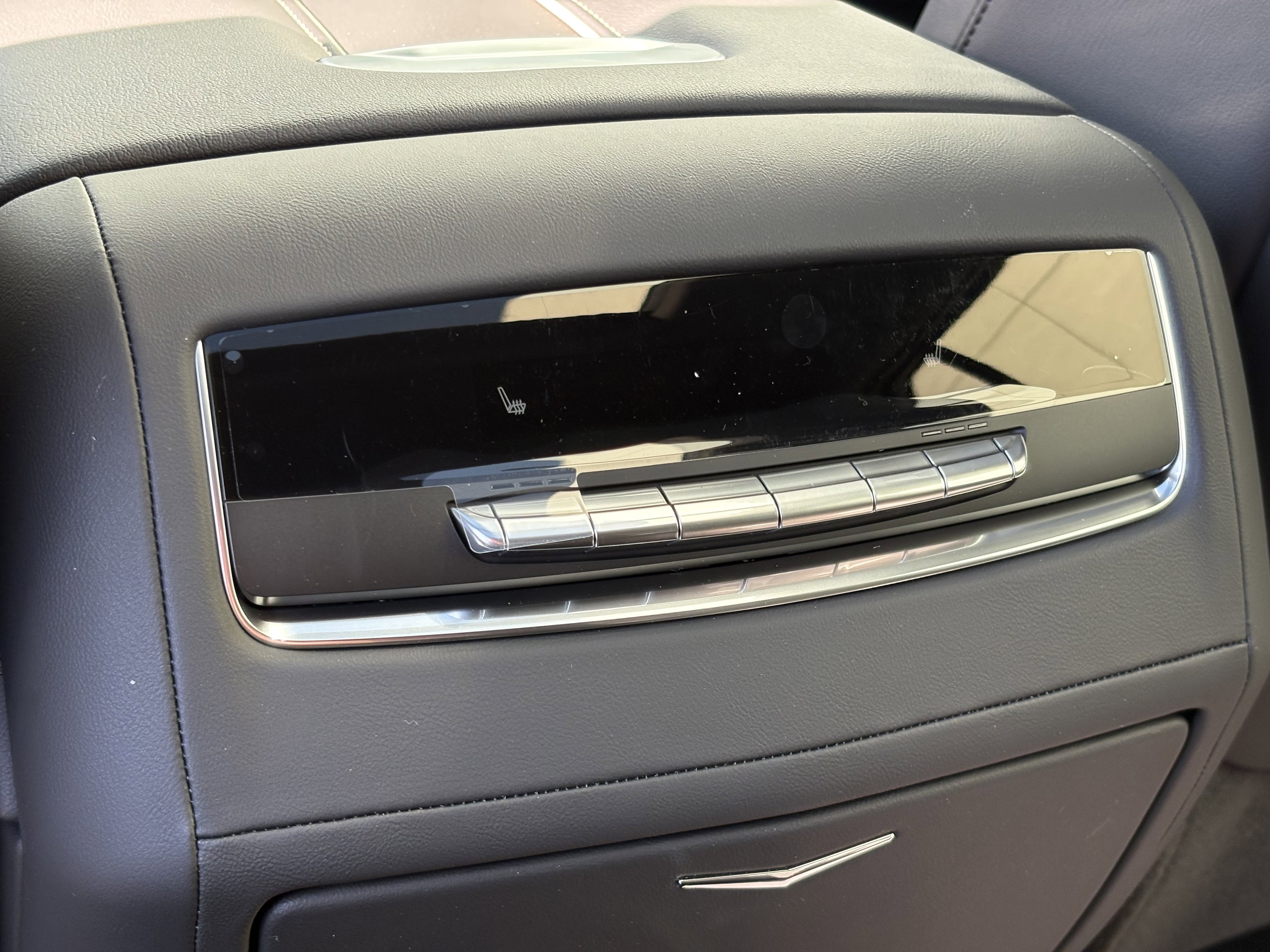 New 2026 Cadillac Escalade ESV Luxury image 15