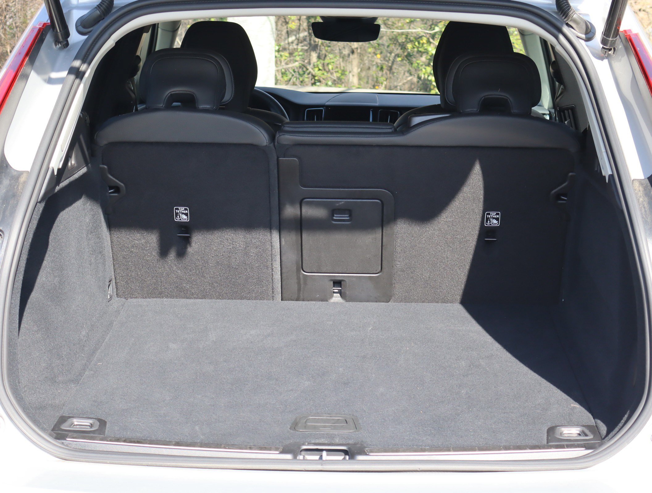 Used 2025 Volvo XC60 B5 Plus image 39