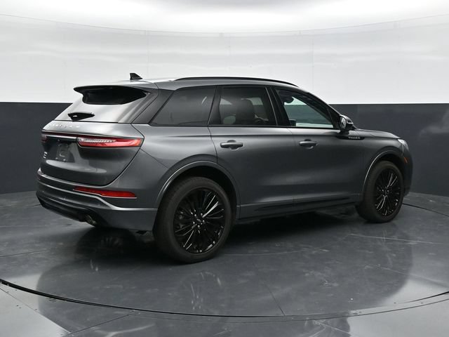 Used 2023 Lincoln Corsair Reserve w/ Equipment Group 201A AWD/4WD image 2