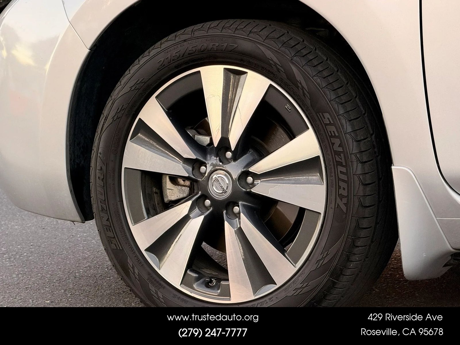 Used 2015 Nissan Leaf S w/ Charge Package FWD image 19