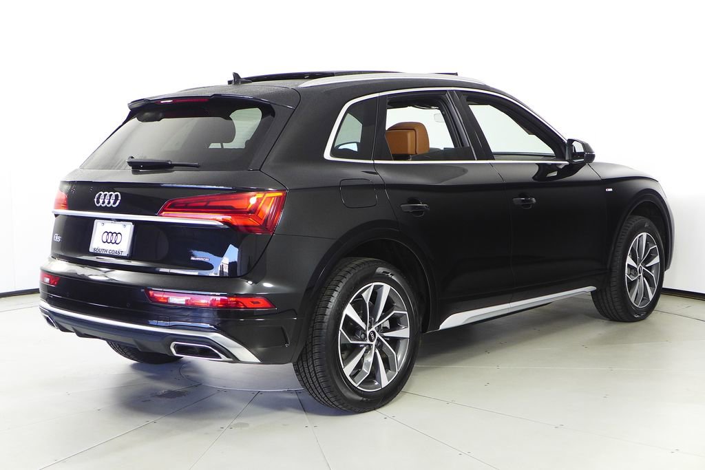 Used 2023 Audi Q5 2.0T Premium w/ Convenience Package image 7