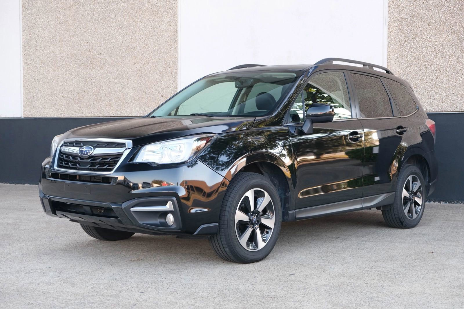 Used 2017 Subaru Forester 2.5i Limited w/ Popular Package #2 image 5