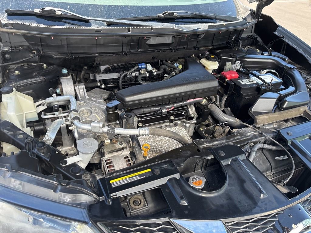 Used 2015 Nissan Rogue SV w/ SV Family Package image 20
