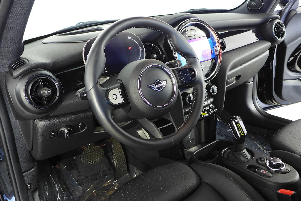 Certified 2024 MINI Cooper SE FWD image 25