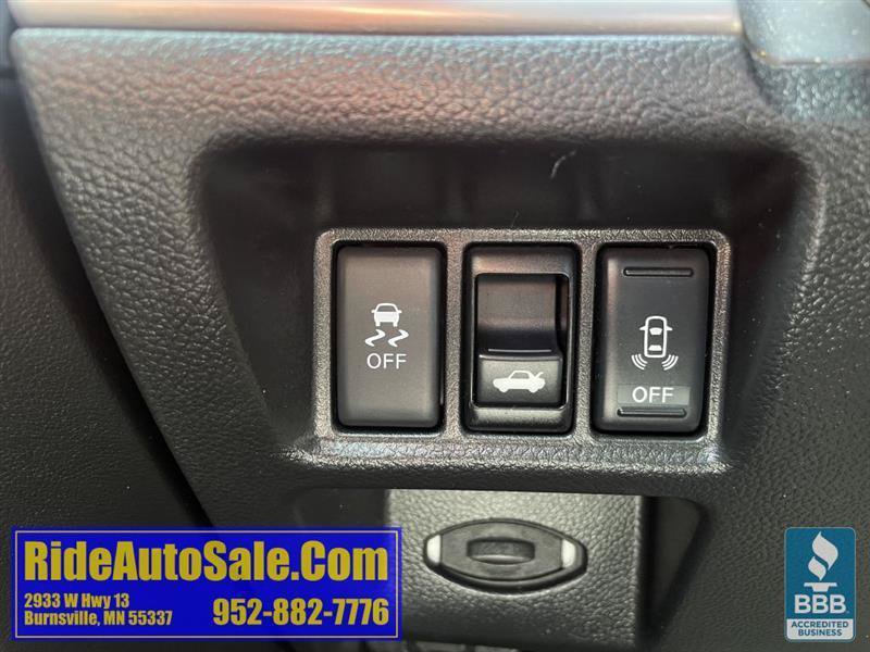 Used 2012 INFINITI G37 x Sedan w/ Premium Pkg AWD/4WD image 39