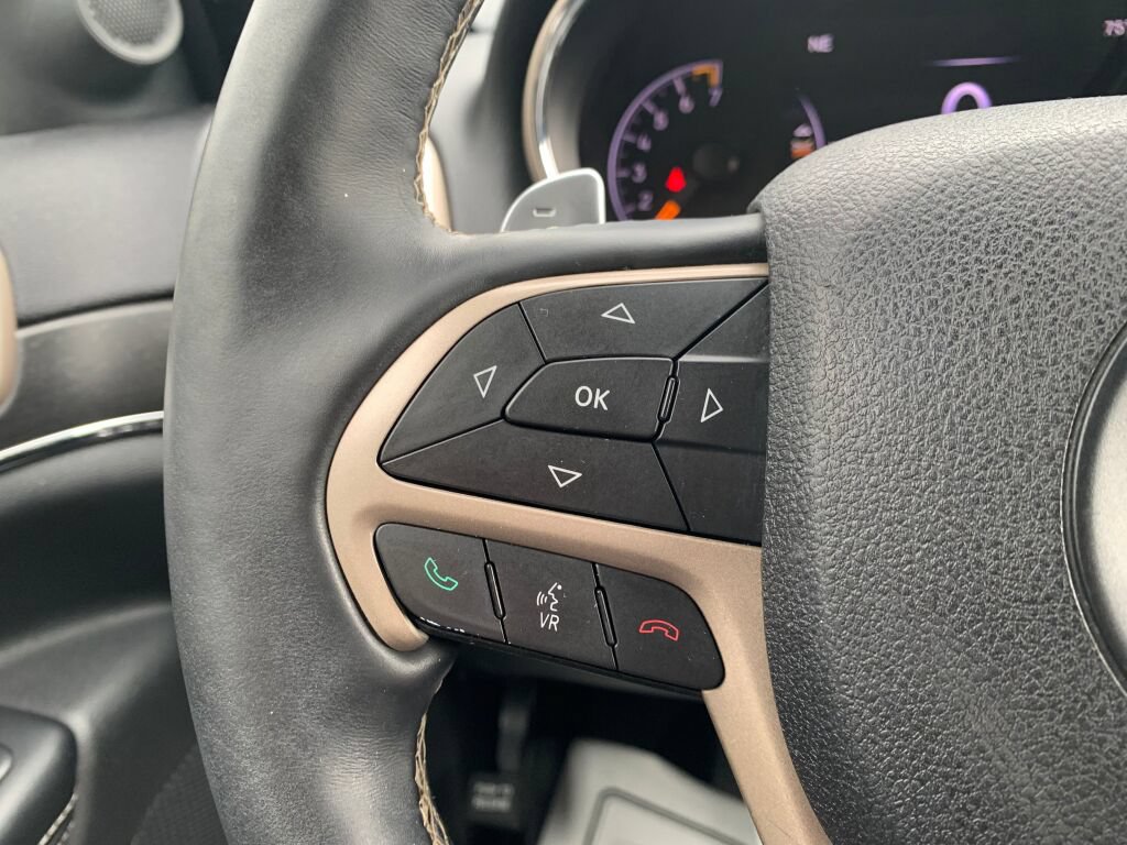 Used 2017 Jeep Grand Cherokee Limited w/ Trailer Tow Group IV AWD/4WD image 17