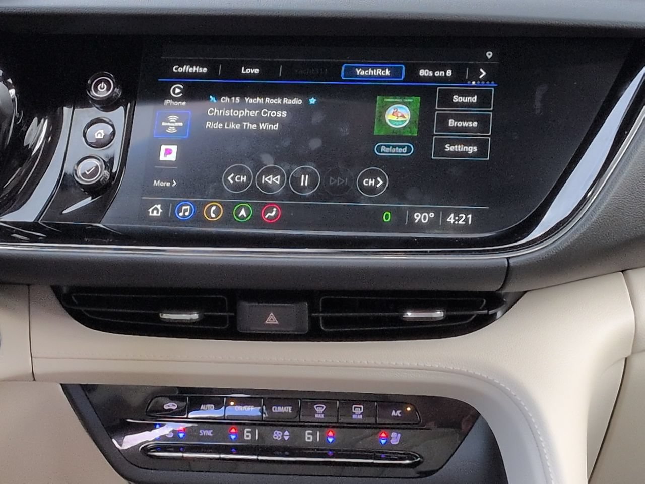 Used 2022 Buick Envision Avenir w/ Technology Package II AWD/4WD image 18