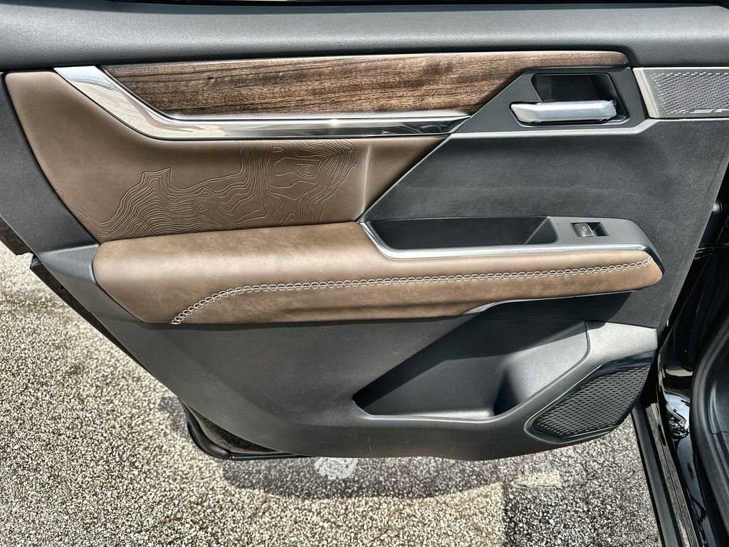 New 2026 GMC Acadia Denali Ultimate AWD/4WD image 15