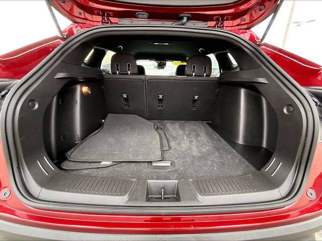 Used 2025 Chevrolet Trax RS image 25