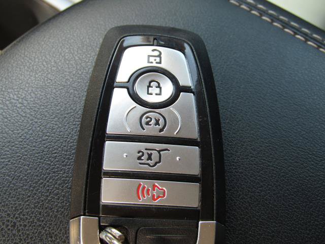 Used 2024 Ford Edge Titanium AWD/4WD image 29