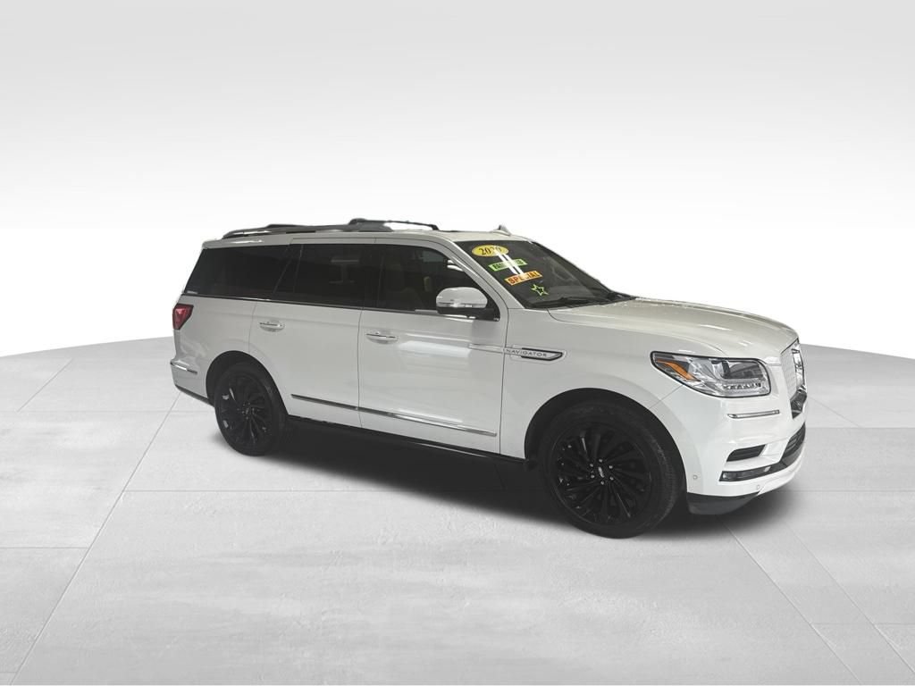 Used 2020 Lincoln Navigator Reserve w/ Equipment Group 208A Reserve AWD/4WD image 7