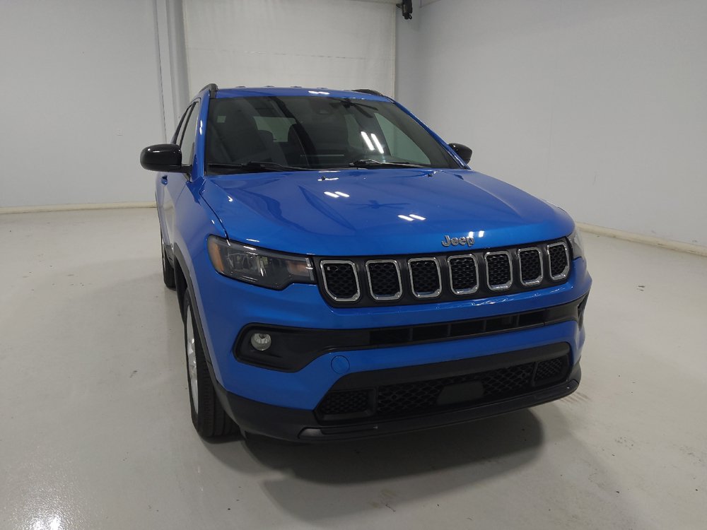 Used 2023 Jeep Compass Latitude AWD/4WD image 14