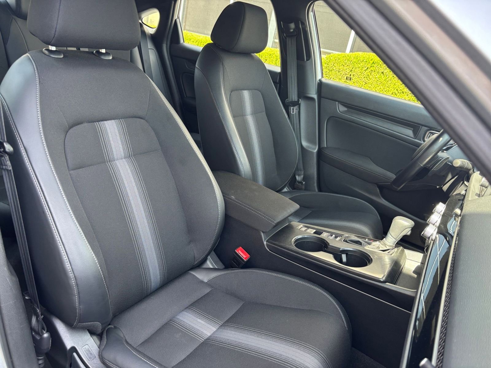 Used 2025 Honda Civic Sport image 35