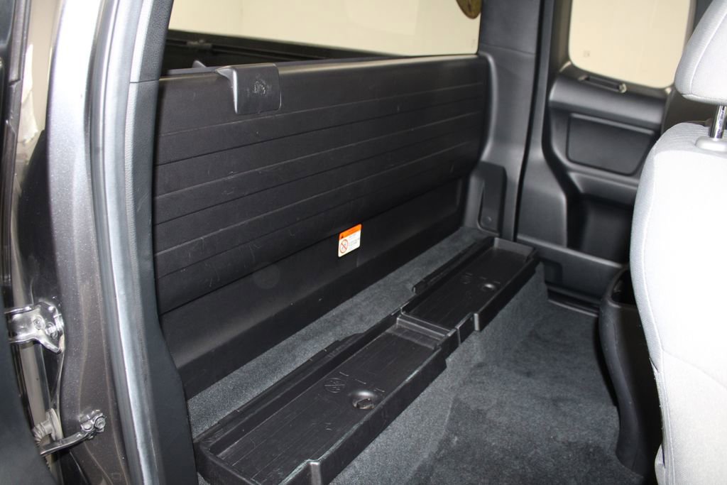 Used 2022 Toyota Tacoma SR image 28