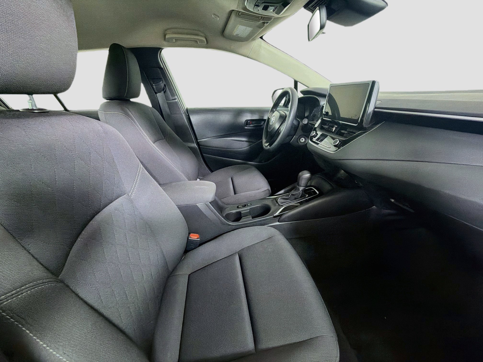 Used 2025 Toyota Corolla LE FWD image 28