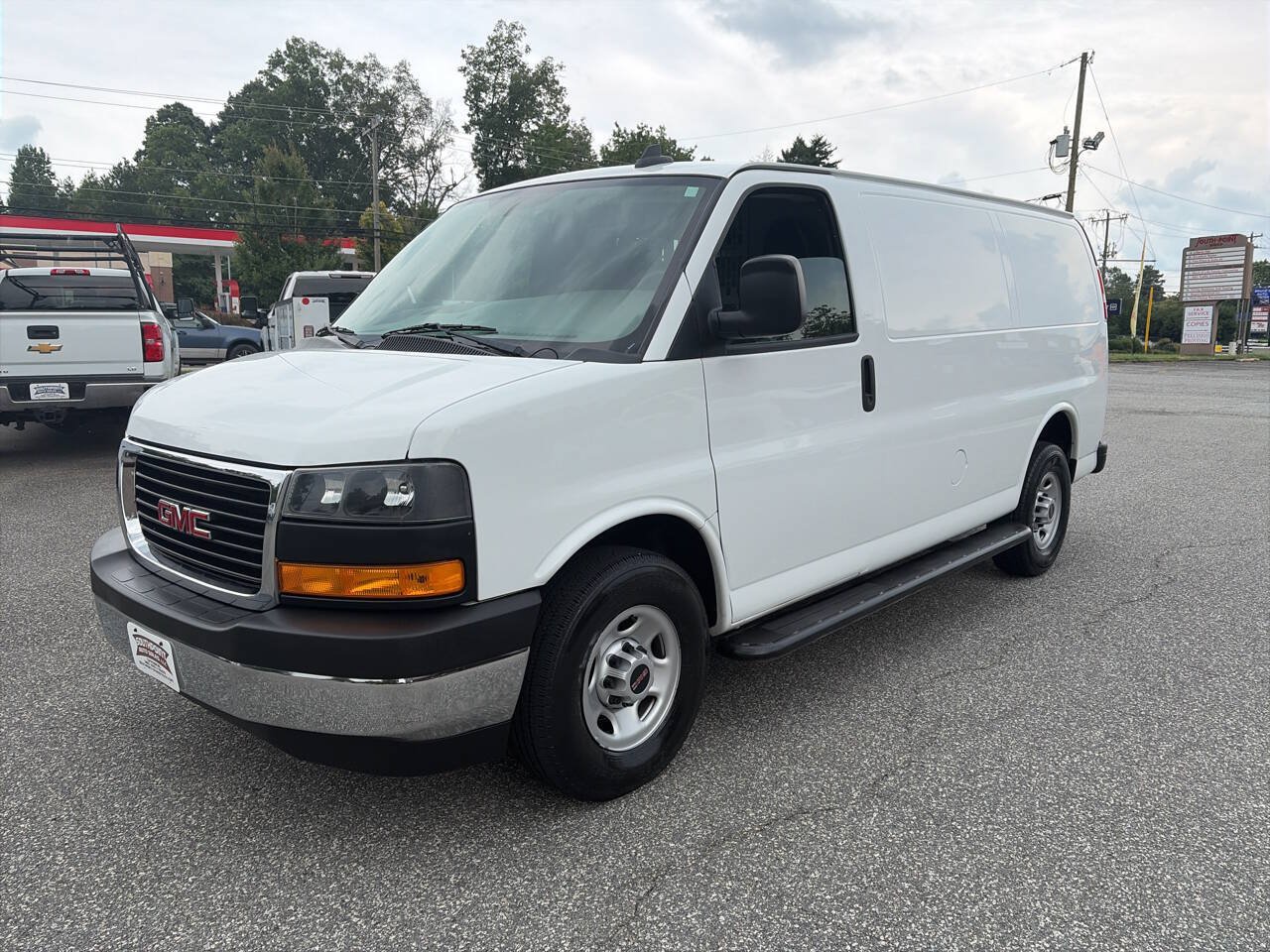 Used 2019 GMC Savana 2500 w/ Driver Convenience Package RWD image 7