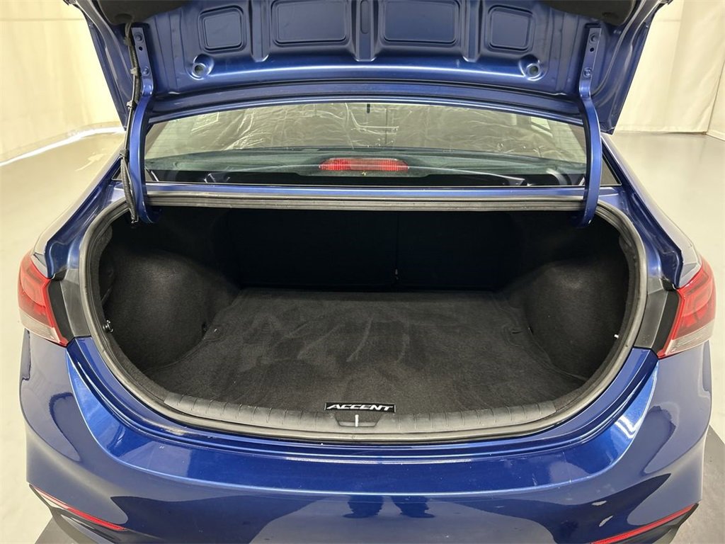 Used 2022 Hyundai Accent SEL image 24
