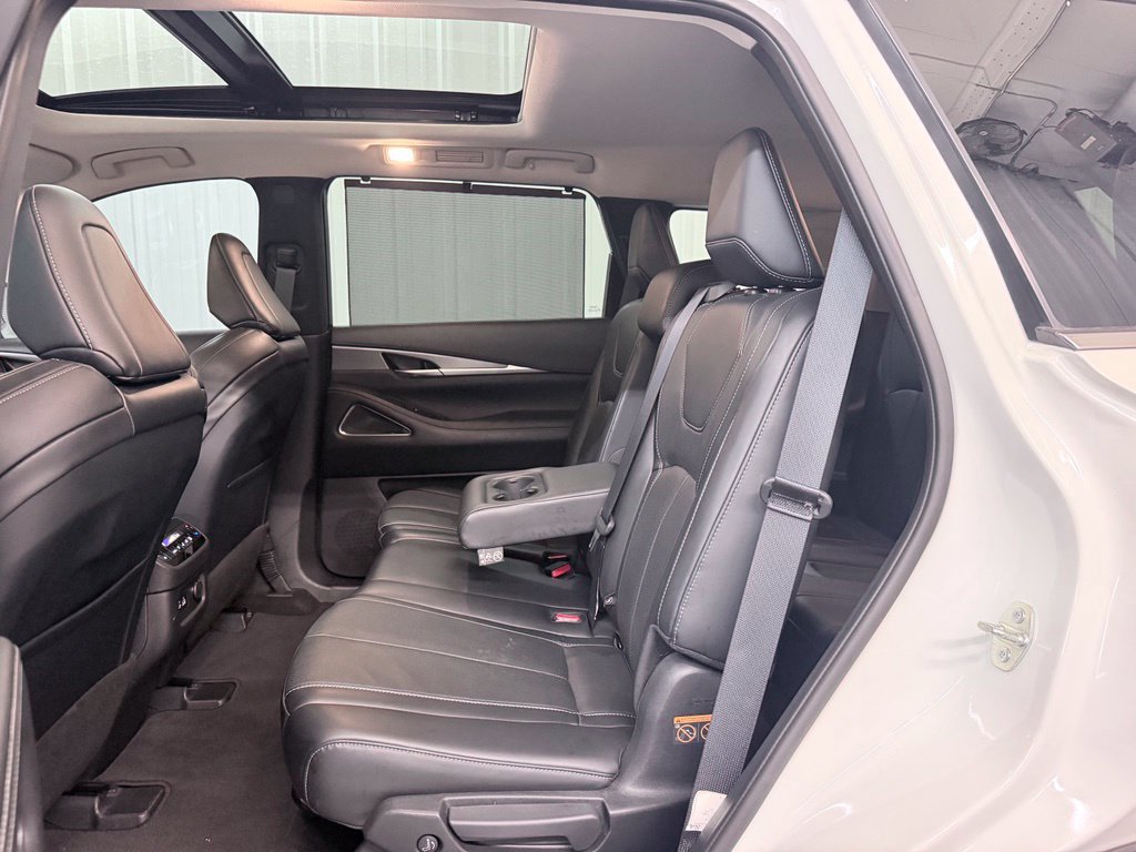 Certified 2023 INFINITI QX60 Luxe w/ Vision Package FWD image 33