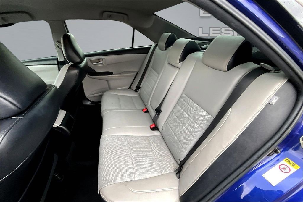 Used 2016 Toyota Camry SE FWD image 25