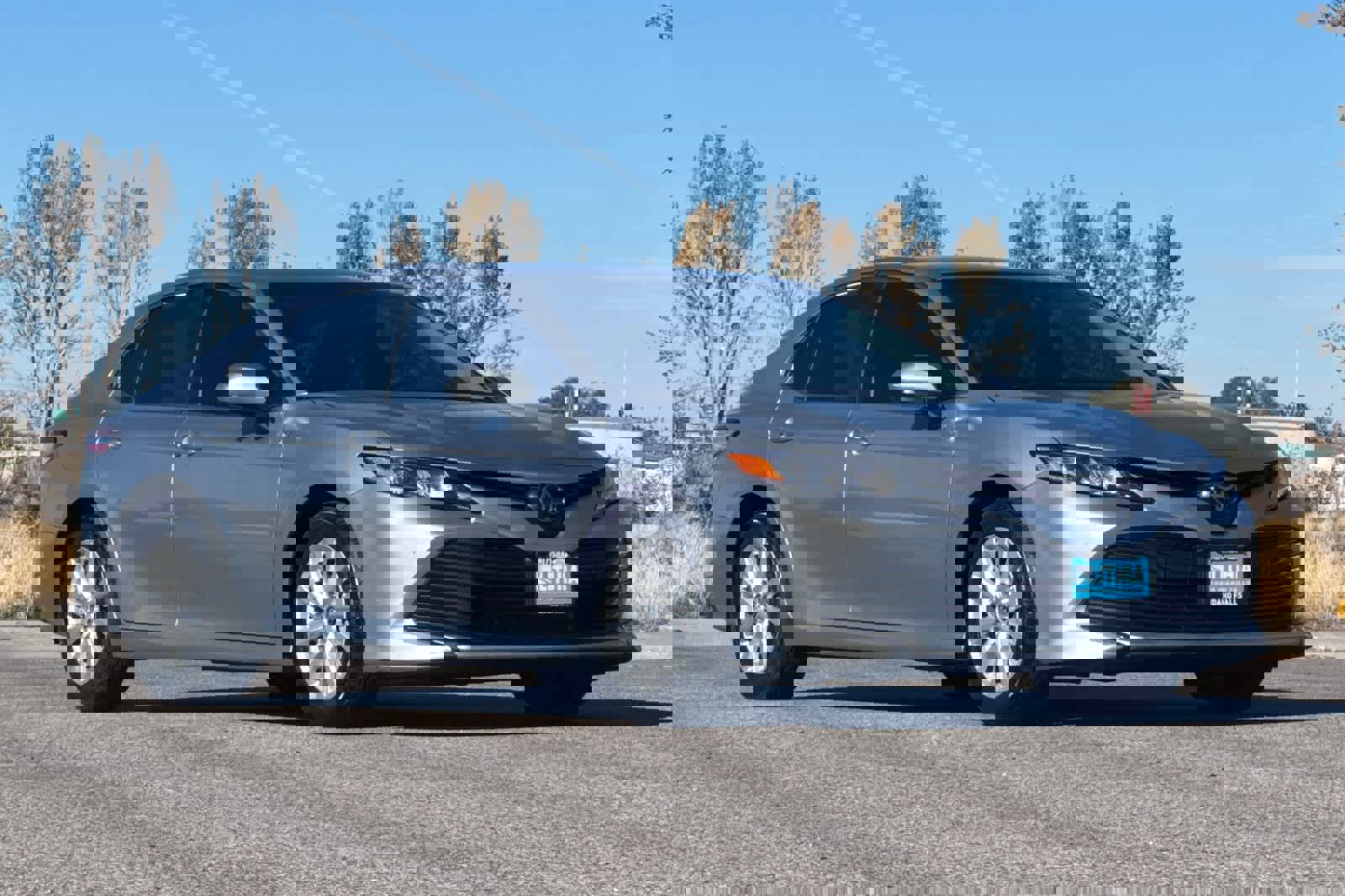 Used 2018 Toyota Camry LE image 9