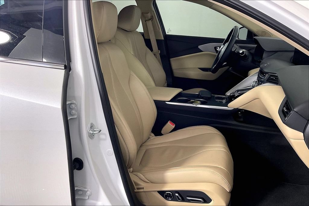 Used 2025 Acura TLX w/ Technology Package FWD image 10