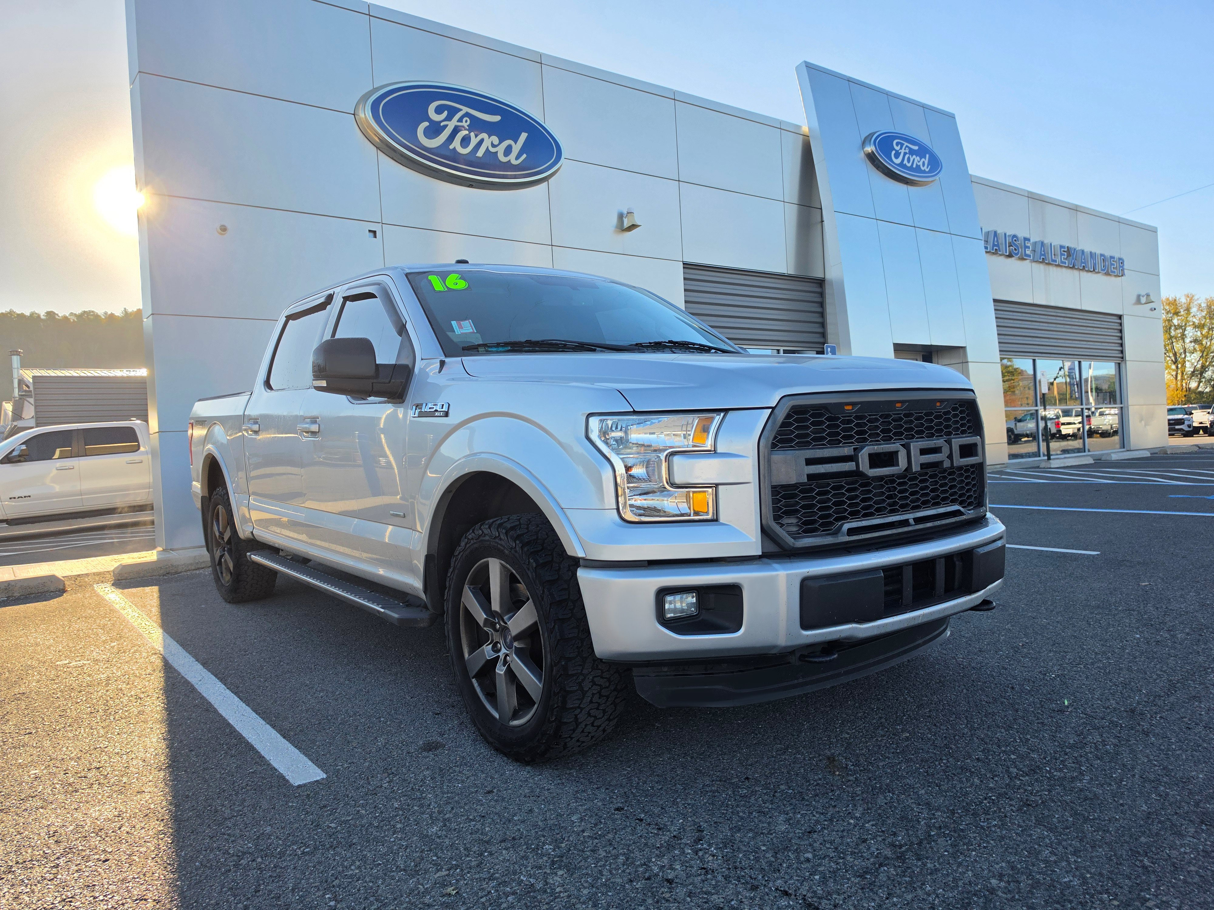 Used 2016 Ford F150 XLT w/ Equipment Group 302A Luxury