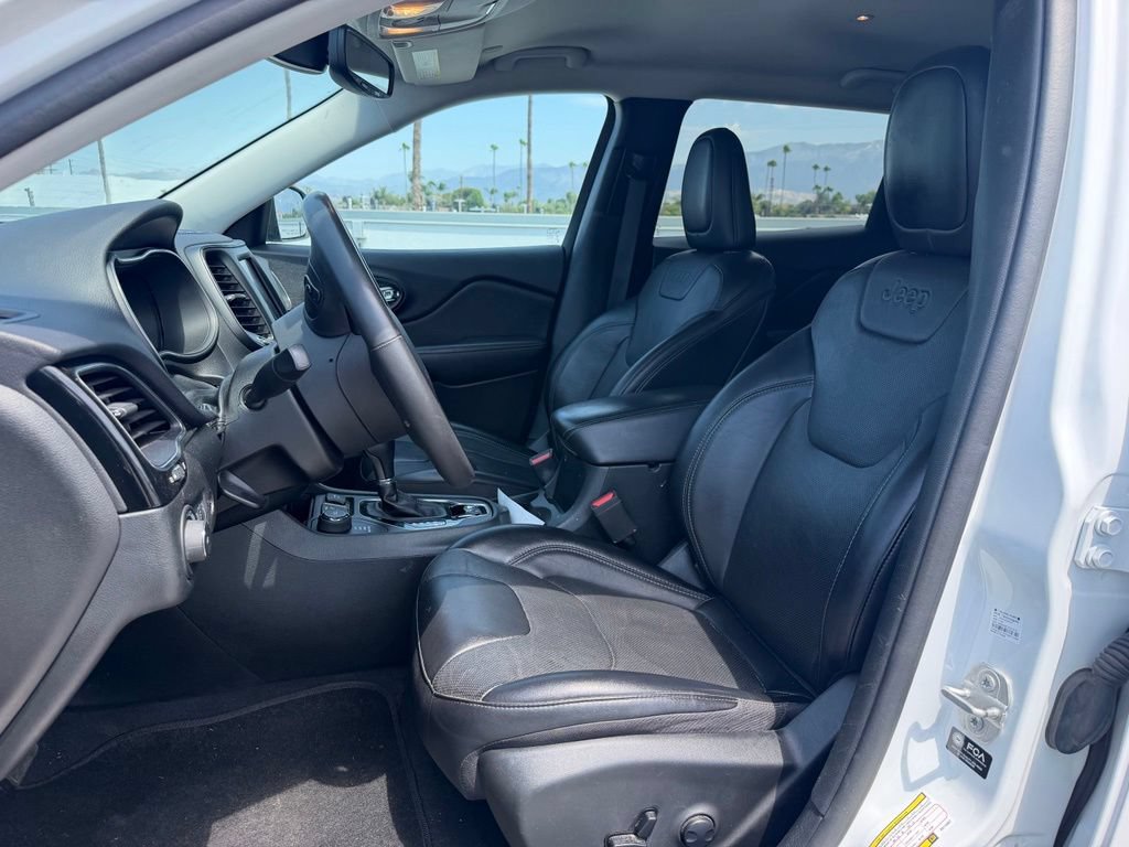 Used 2023 Jeep Cherokee Altitude Lux AWD/4WD image 5