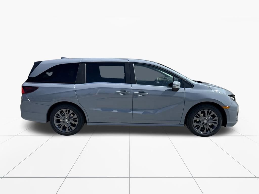 New 2026 Honda Odyssey Touring image 9