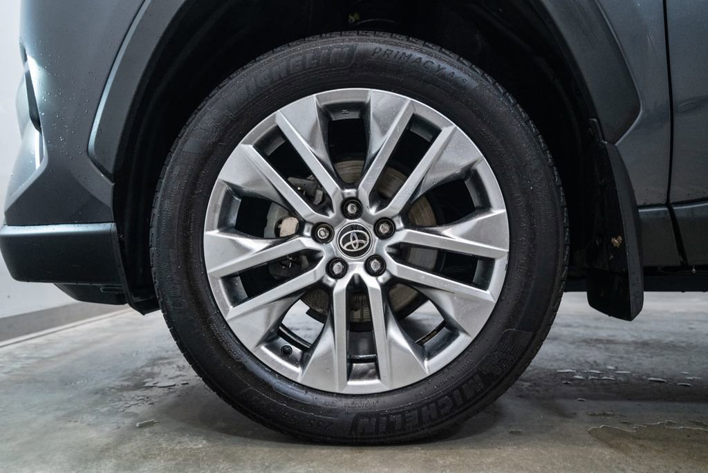 Certified 2022 Toyota RAV4 XLE Premium image 11