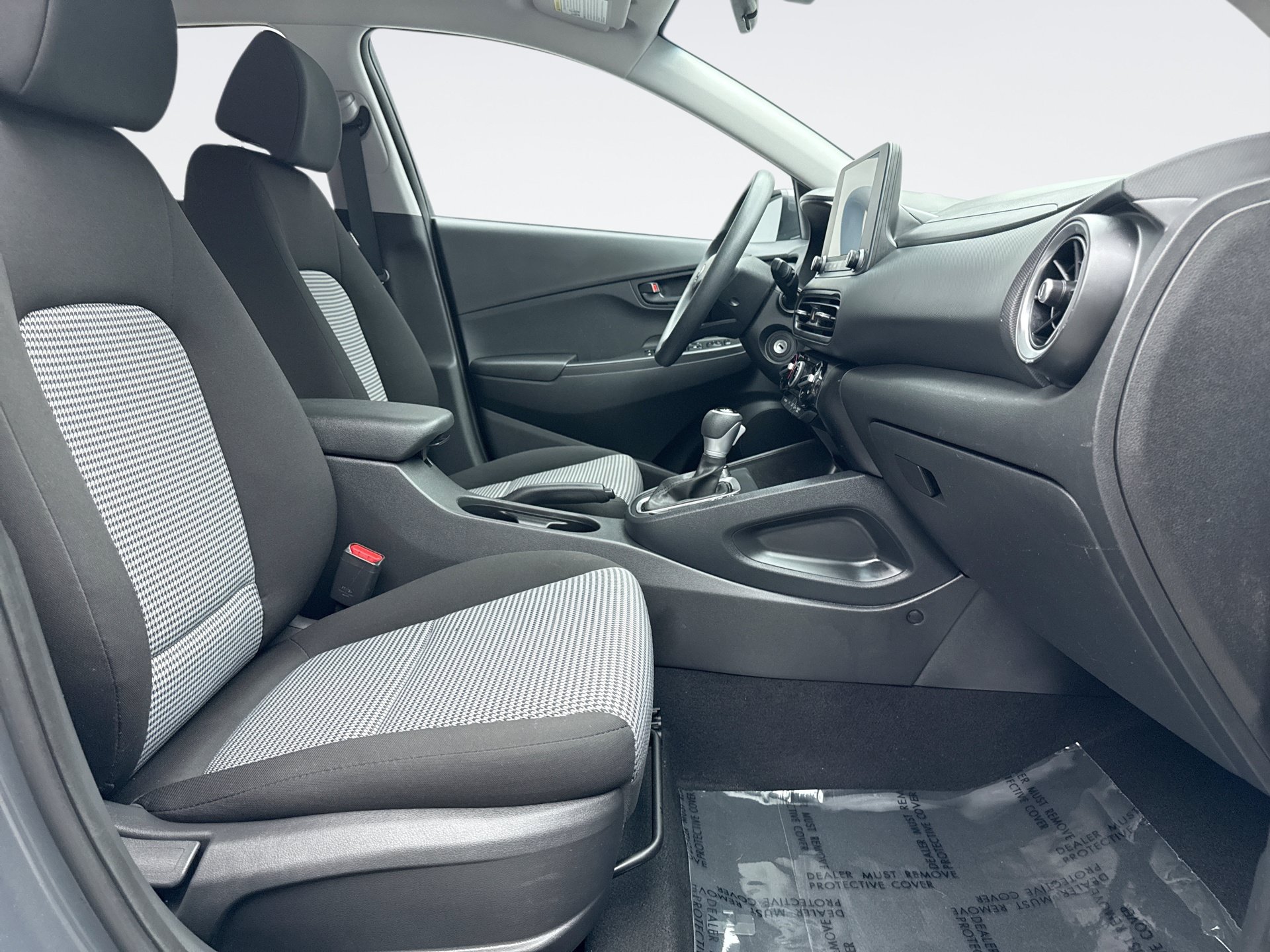 Used 2023 Hyundai Kona SE AWD/4WD image 16