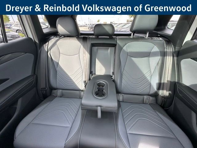 New 2026 Volkswagen Tiguan SE R-Line image 33