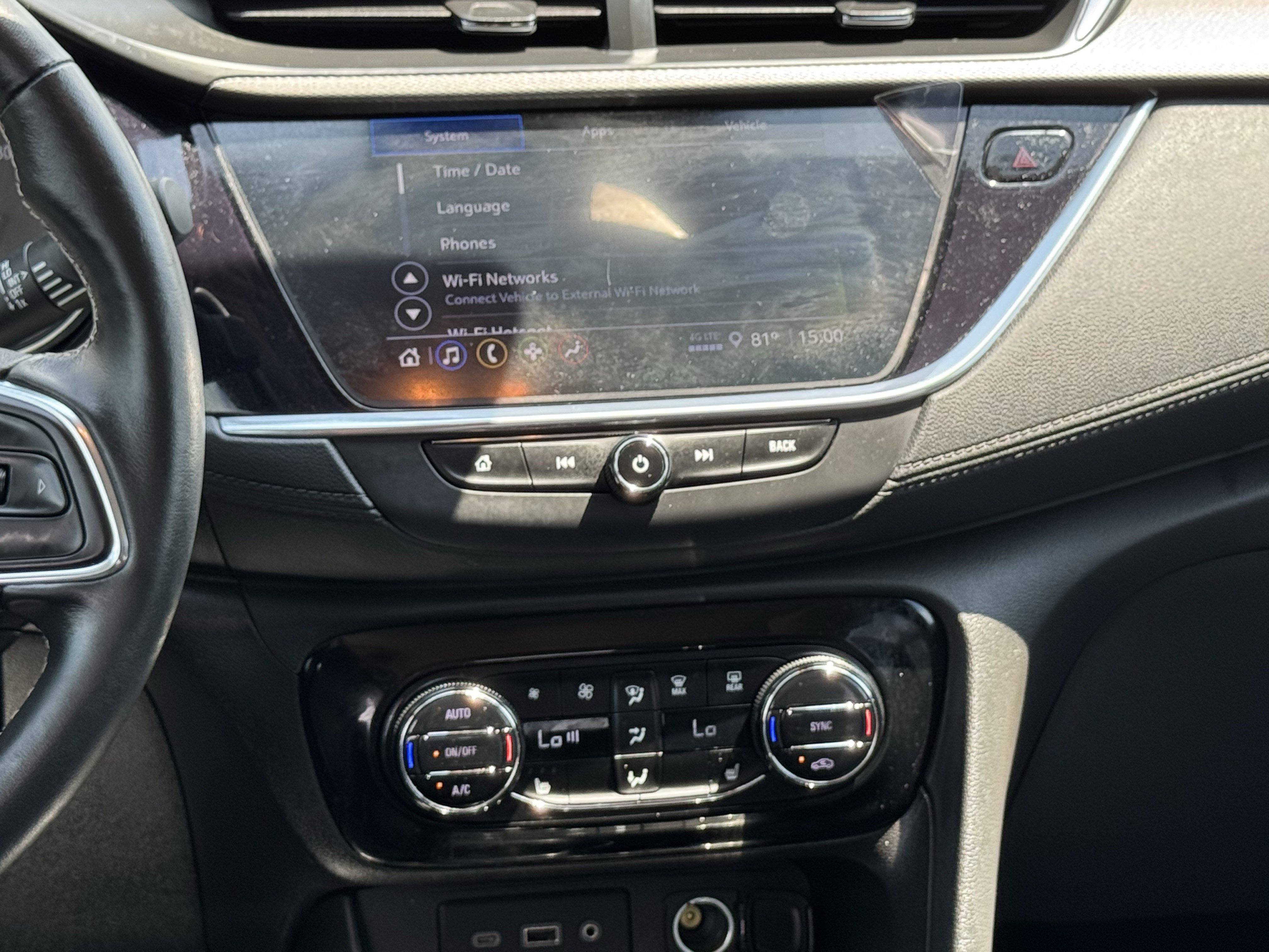 Used 2023 Buick Encore GX Essence w/ Experience Buick Package FWD image 17