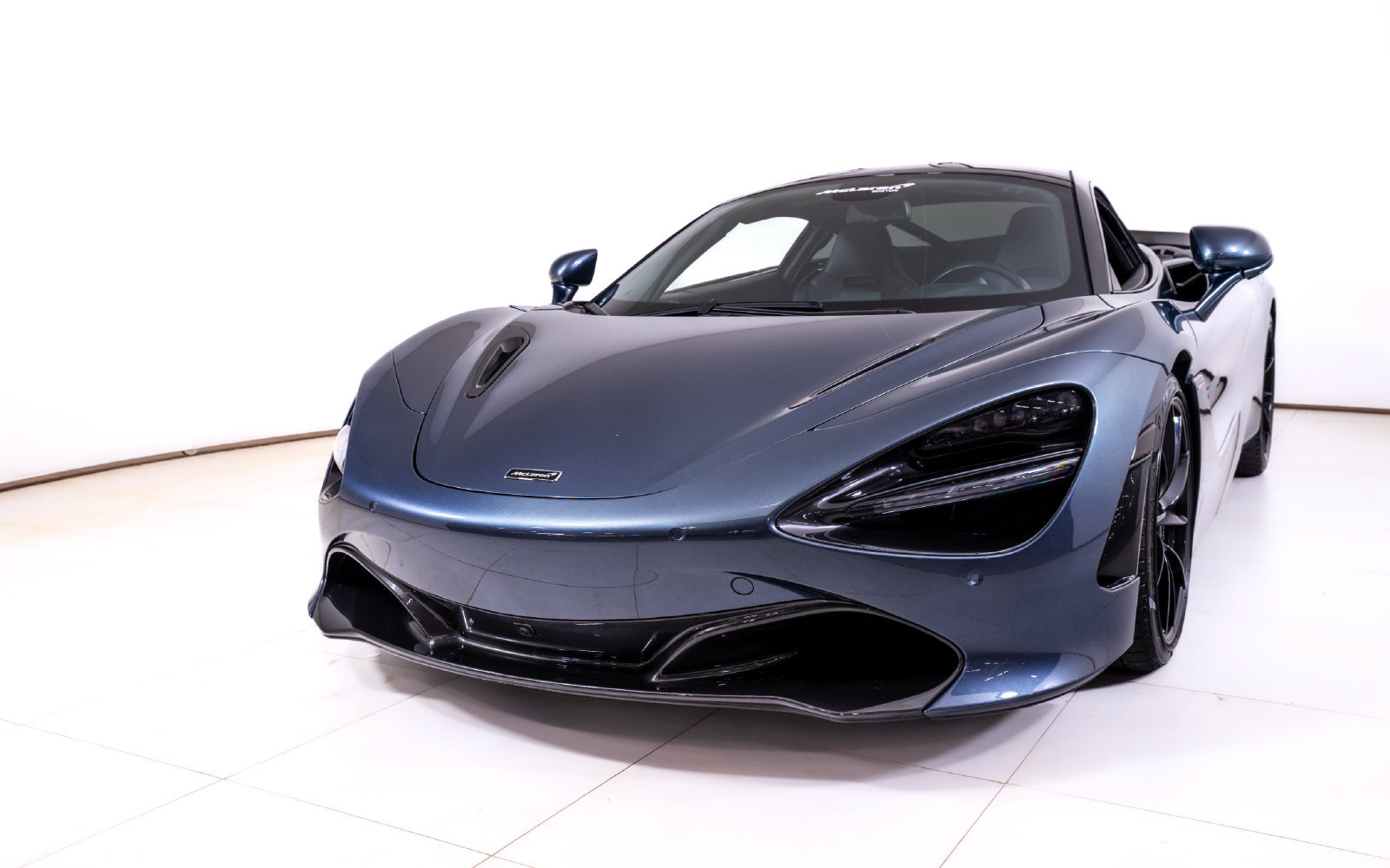 Used 2019 McLaren 720S RWD image 10