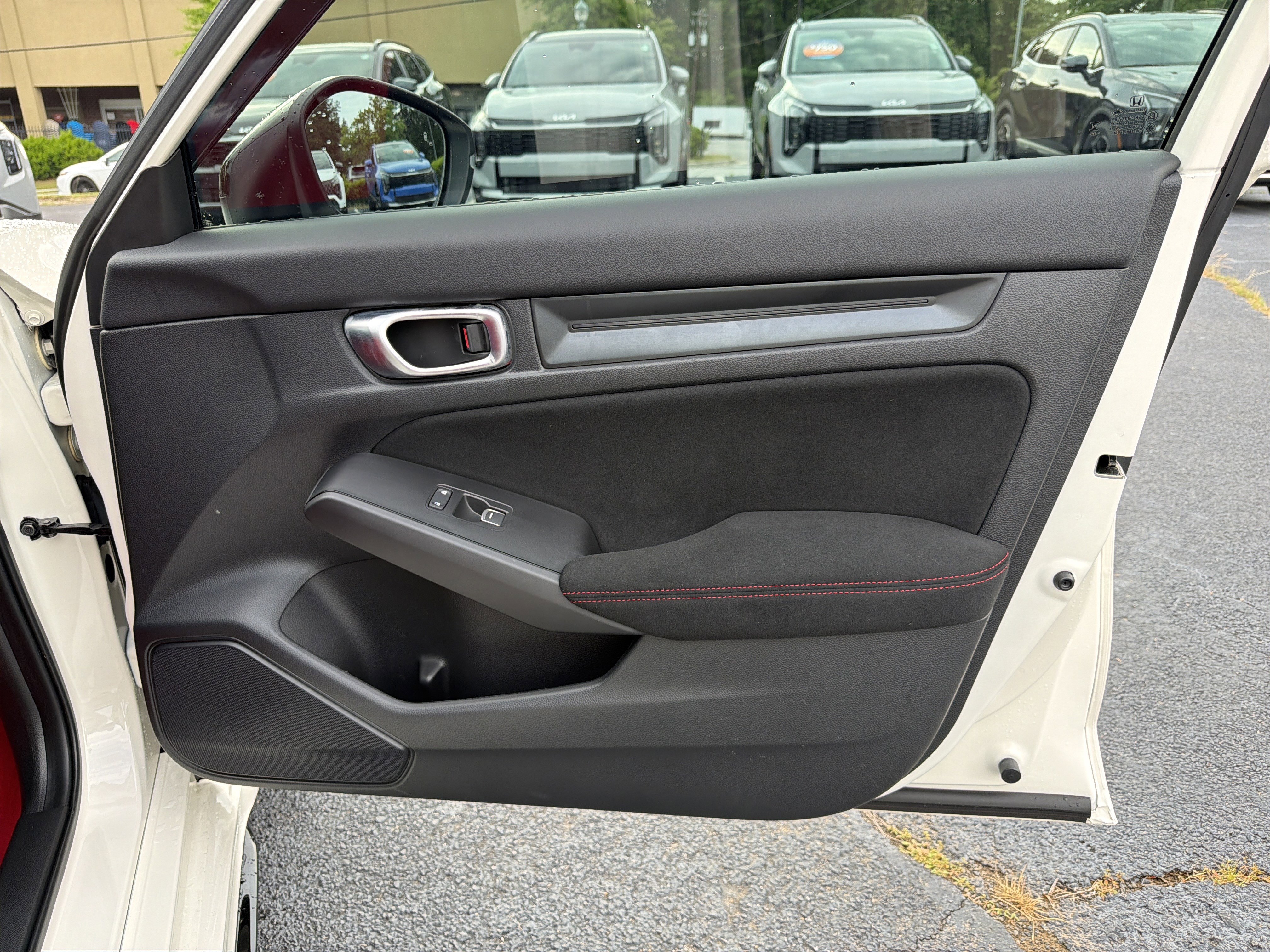 Used 2023 Honda Civic Type R image 12