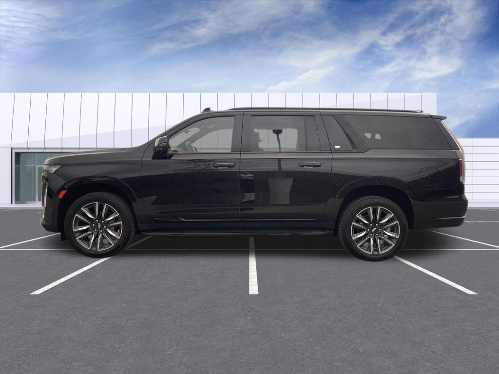 Used 2024 Cadillac Escalade ESV Sport AWD/4WD image 5