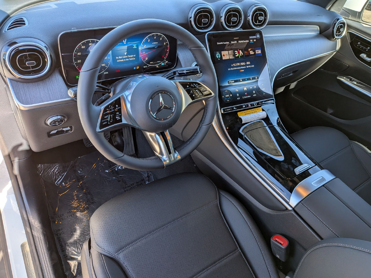 New 2027 Mercedes-Benz GLC 300 image 4