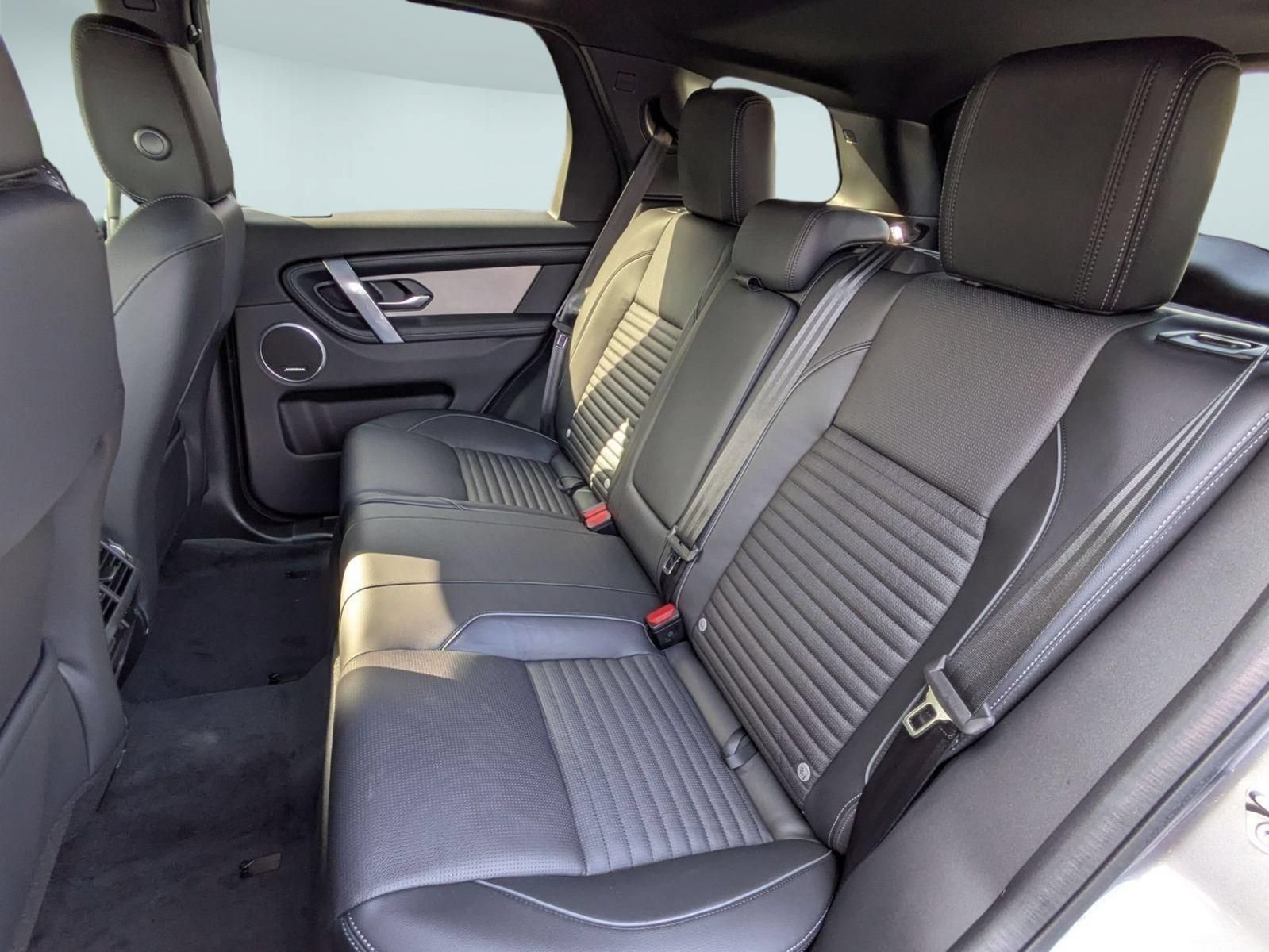 New 2026 Land Rover Discovery Sport Landmark AWD/4WD image 25