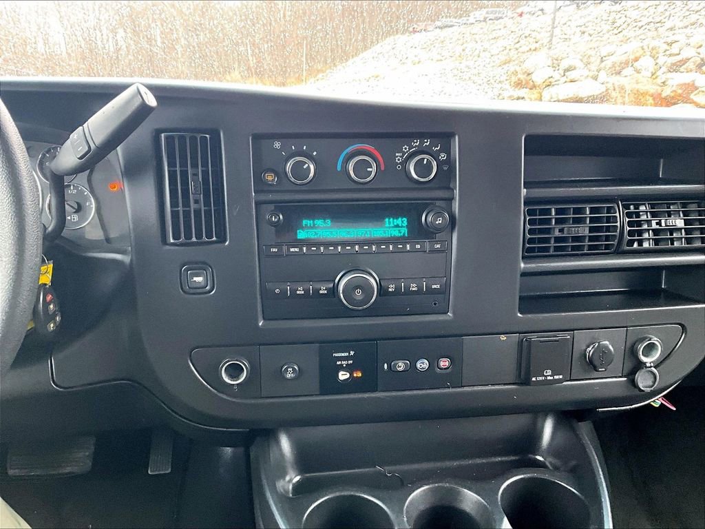 Used 2018 Chevrolet Express 3500 LT w/ LT Preferred Equipment Group image 28