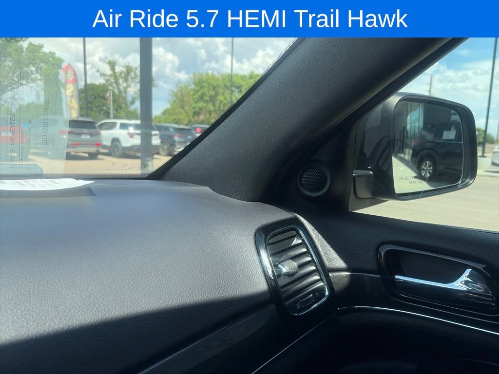 Used 2021 Jeep Grand Cherokee Trailhawk w/ Premium Lighting Group AWD/4WD image 51
