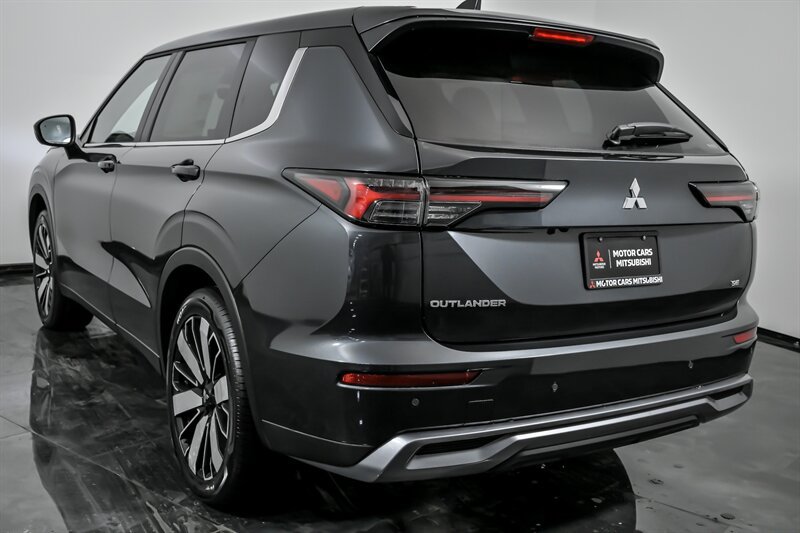 New 2026 Mitsubishi Outlander SE AWD/4WD image 7