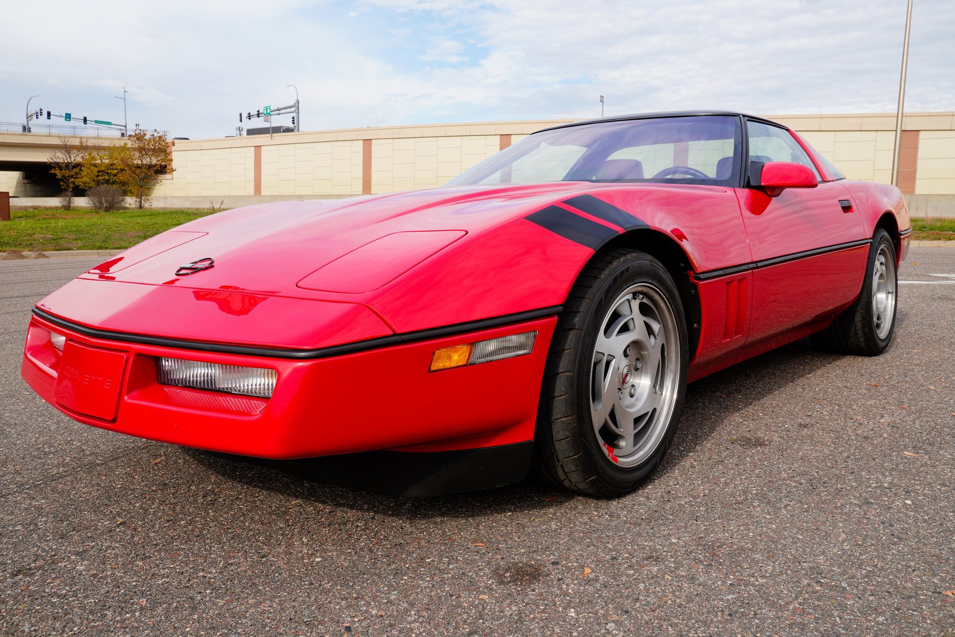 Used 1990 Chevrolet Corvette ZR-1 RWD image 8