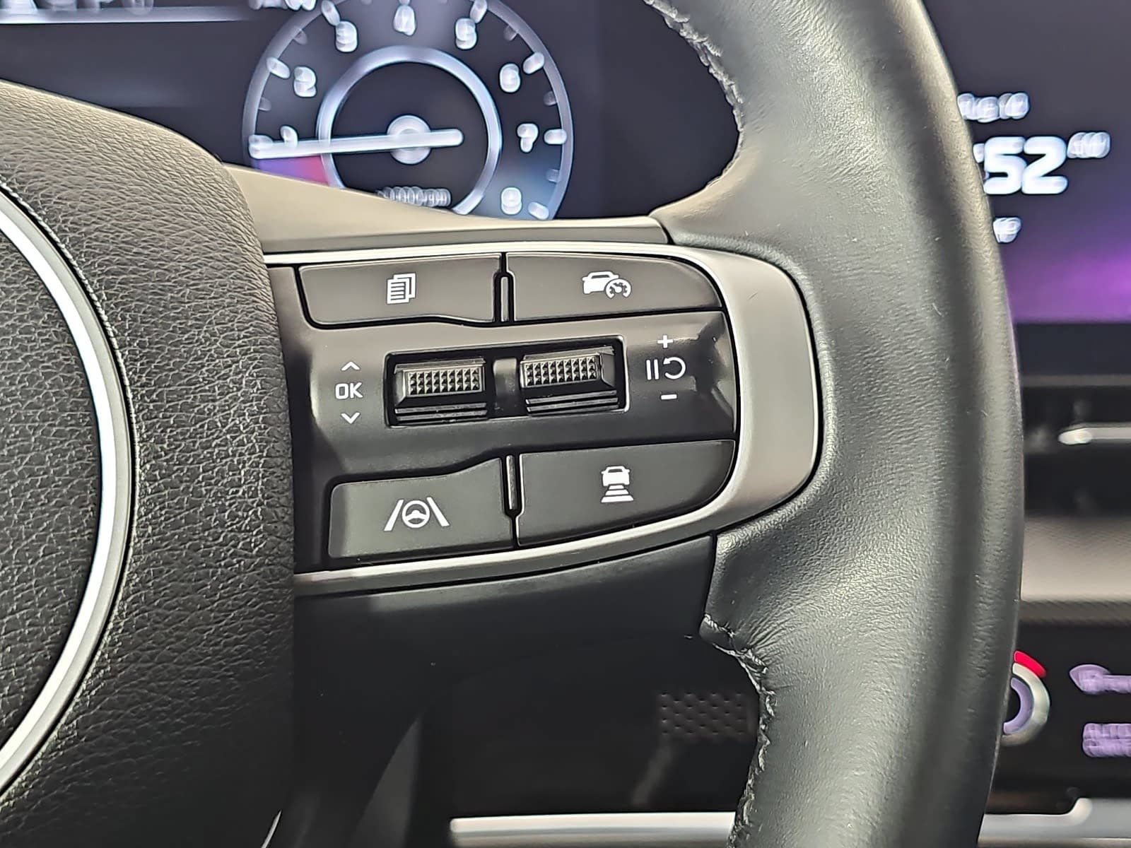 Used 2024 Kia Sportage SX FWD image 18