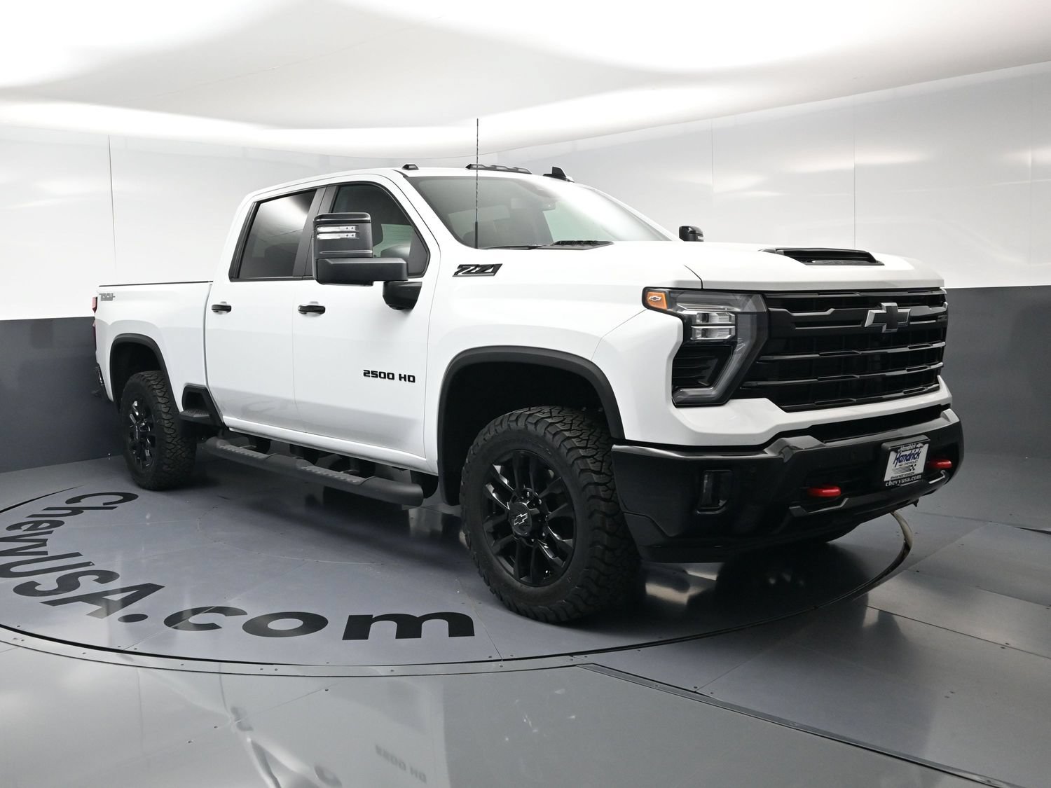 Used 2026 Chevrolet Silverado 2500 LT w/ Trail Boss Package AWD/4WD image 2