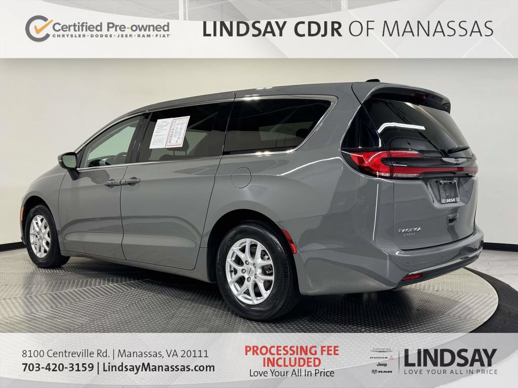Certified 2023 Chrysler Pacifica Touring-L FWD image 7