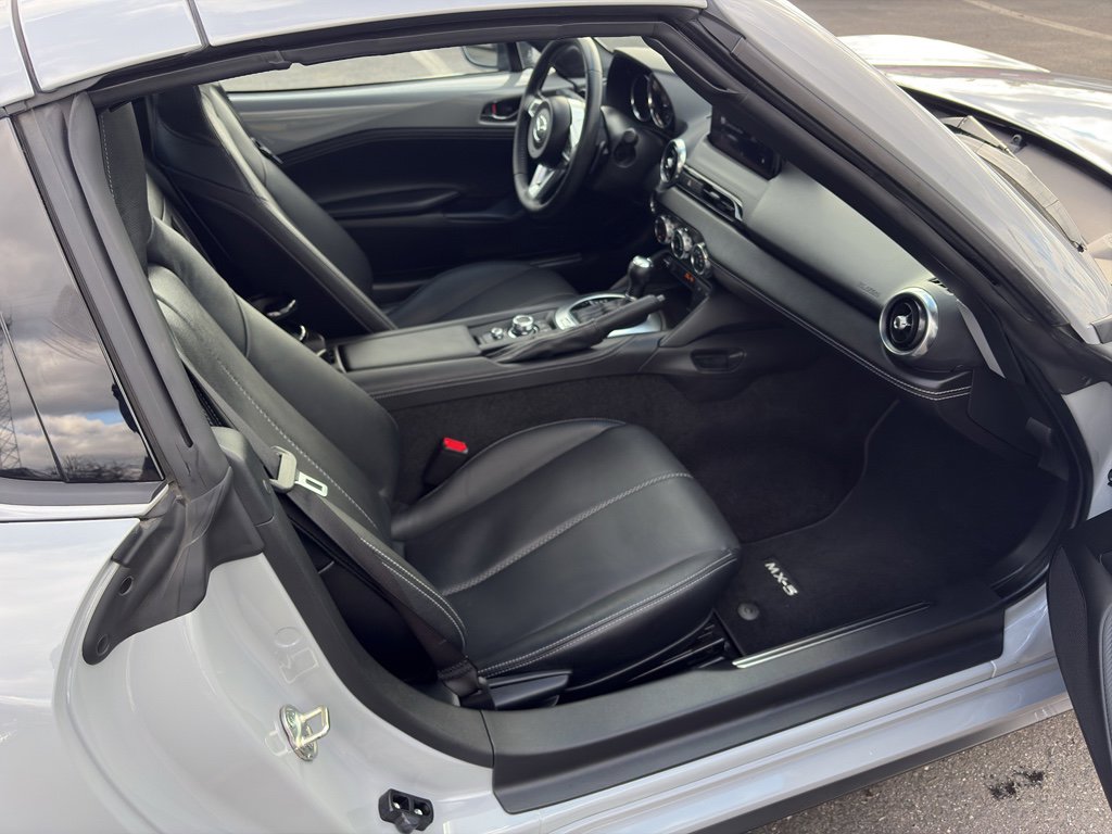 Used 2024 MAZDA MX-5 Miata RF Grand Touring image 15