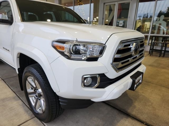 Used 2019 Toyota Tacoma Limited image 8