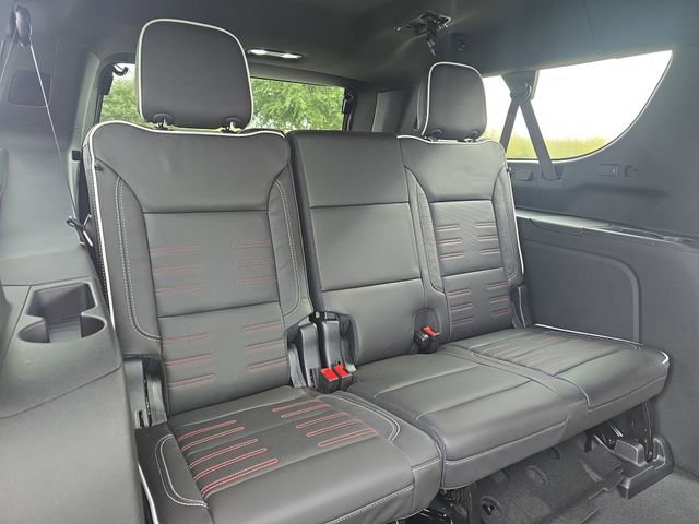 Used 2025 GMC Yukon XL AT4 Ultimate image 12