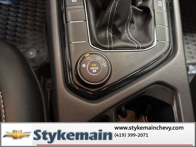 Used 2022 Volkswagen Taos SEL image 48
