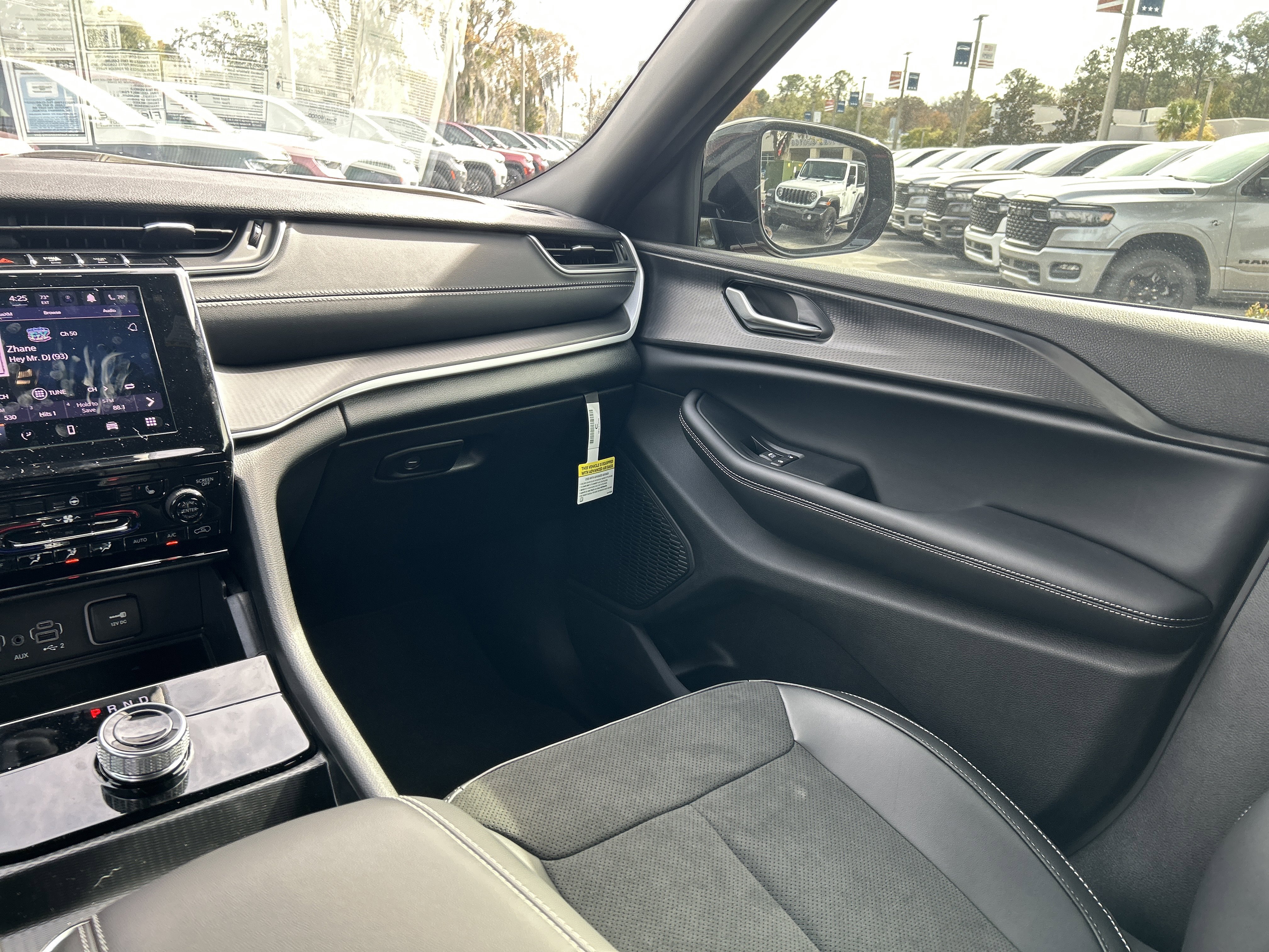 New 2025 Jeep Grand Cherokee Altitude image 60